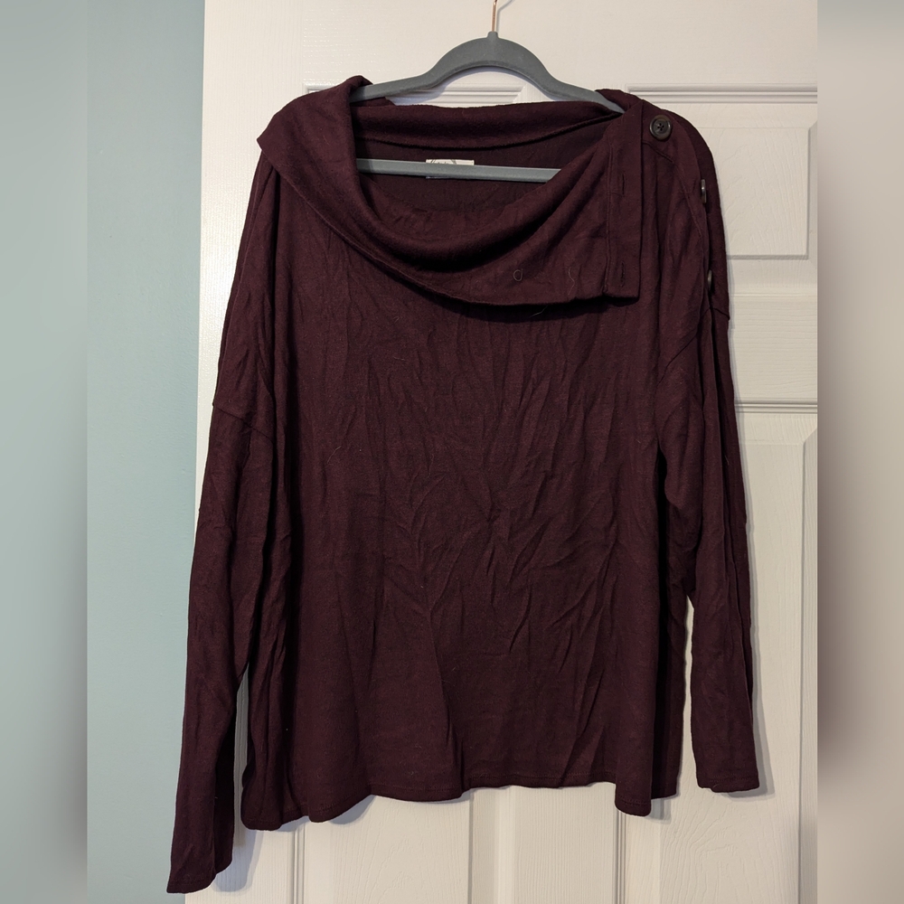 Maurices maroon sweater